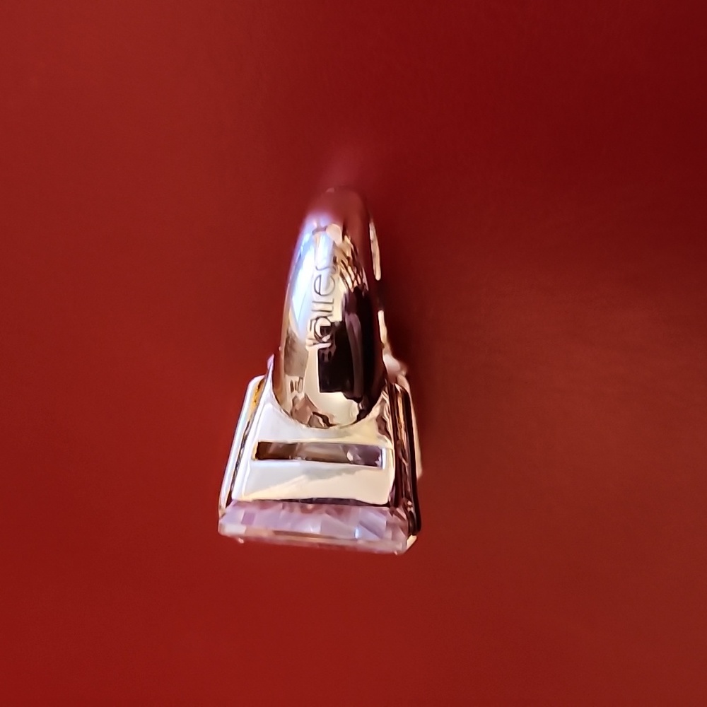 Ring - Picture 4 of 6